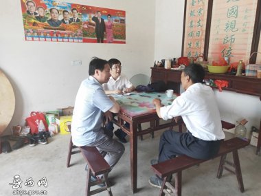 會議聽取了姚河鄉及各村掃超微桃色视频免费看黑除惡專項鬥爭工作開展情況的匯報