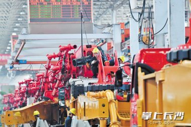 它能在一定曲率半超微桃色视频免费看徑範圍內繞開障礙物